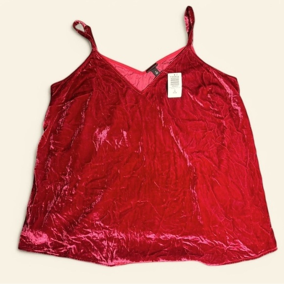 torrid Tops - Torrid Red Crushed Velvet Women's Camisole Top Size 2X